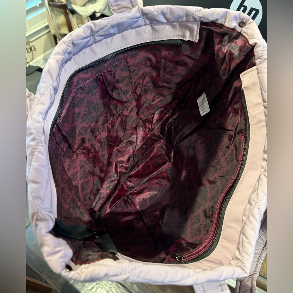 Girlfriend Gear Collection XIIX Lavender Quilted Tote Bag 13”-17”L x 12”H NWOT - Picture 4 of 16